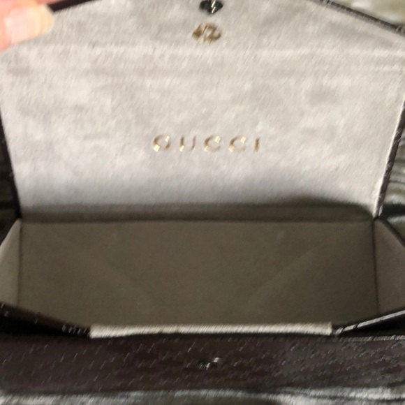 Gucci glasses case with cloth still in package - Picture 3 of 3